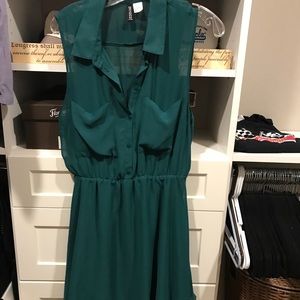 Green collared H&M dress